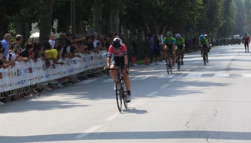 Ciclismo: annullata ogni gara fino a luglio