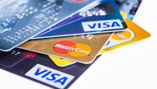 Usare una carta di credito su Amazon è sicuro? Usare una carta di credito su Amazon è sicuro?