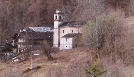 Acceglio: in borgata Frere si parla della 'Comunità Valle Maira' Acceglio: in borgata Frere si parla della 'Comunità Valle Maira'