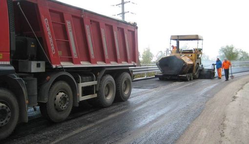 Manutenzione strade, tagli del 70% da Roma: la Provincia nel 2025 potrà asfaltare meno di 20 chilometri Manutenzione strade, tagli del 70% da Roma: la Provincia nel 2025 potrà asfaltare meno di 20 chilometri