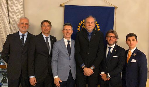 Mauro Camusso, Gualtiero Capellino, Cesare Pallo, Claudio Gilio, Luigi Fassino, Luca Madala durante la conviviale Rotary Saluzzo