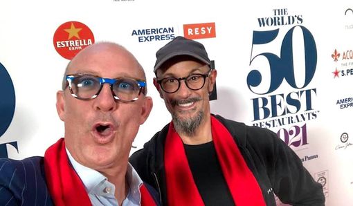 Via social la gioia di Enrico Crippa, a destra, e Federico Ceretto