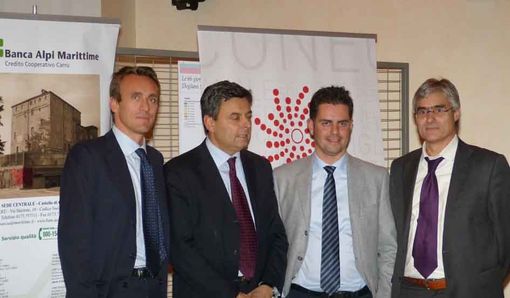 -	Da sinistra, Fabrizio Imperadore, presidente Agengranda, Gianni Cappa, presidente della Banca Alpi Marittime, Fabio Colli Medaglia, responsabile commerciale Agengranda e Carlo Ramondetti, direttore generale Banca Alpi Marittime