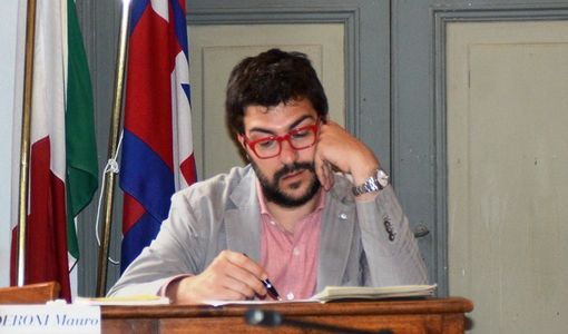 L'assessore Mauro Calderoni l'altra sera in Consiglio Comunale, a Saluzzo L'assessore Mauro Calderoni l'altra sera in Consiglio Comunale, a Saluzzo