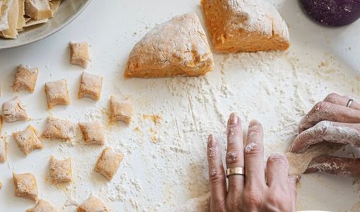 “Dona, gusta, sostieni”: associazione Andirivieni e Volontari dell'Annunziata insieme per Busca “Dona, gusta, sostieni”: associazione Andirivieni e Volontari dell'Annunziata insieme per Busca