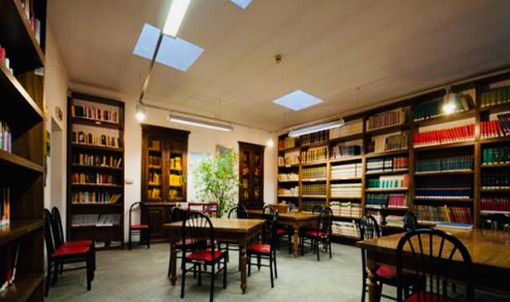 Alla biblioteca di Dronero la presentazione del libro "Terra di muri e di confini" di Maria Gabriella Asparaggio