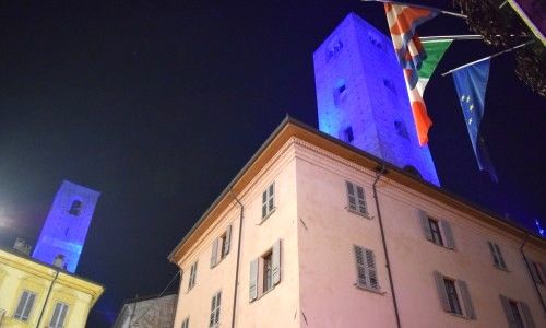Le torri albesi questa sera si spengono contro il caro bollette