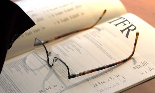 Quanto aumenta la busta paga mensile con il TFR anticipato e quanto si perde nel lungo periodo?