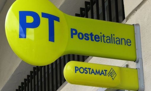 Pensioni, le istruzioni per non far coda alle Poste per chi ritira i soldi in contanti