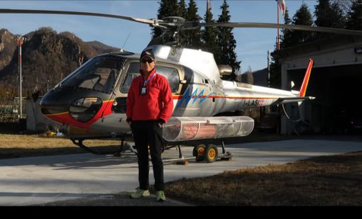 Il pilota di elicotteri Davide Giorda Il pilota di elicotteri Davide Giorda