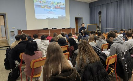 Educazione stradale, Fondazione Scarponi entra nel progetto "Sicuri per scelta": percorso formativo in sei scuole superiori cuneesi Educazione stradale, Fondazione Scarponi entra nel progetto "Sicuri per scelta": percorso formativo in sei scuole superiori cuneesi