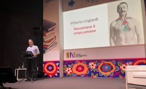“Anche il corpo è mente, non soltanto il cervello”: al Salone del Libro di Torino Vittorio Lingiardi “Anche il corpo è mente, non soltanto il cervello”: al Salone del Libro di Torino Vittorio Lingiardi