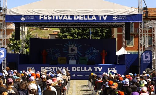 Festival della TV di Dogliani: Enrico Mentana e Diego Bianchi tra i super ospiti della giornata conclusiva Festival della TV di Dogliani: Enrico Mentana e Diego Bianchi tra i super ospiti della giornata conclusiva