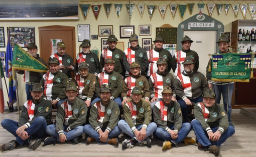 Cherasco: cambio al vertice del gruppo Alpini Cherasco: cambio al vertice del gruppo Alpini