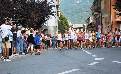 La partenza della "Strapaesana 2012"