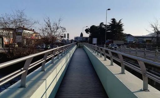 Realizzato in cemento armato e plastica riciclata: sabato si inaugura il ponte sul torrente Colla a Boves