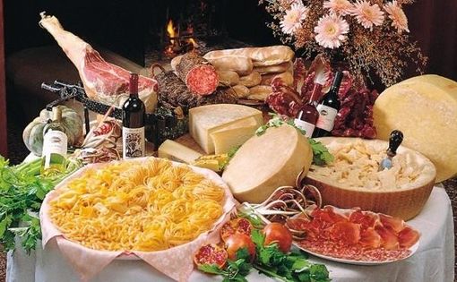 A Saluzzo nuove opportunità per i giovani nell'ambito delle produzioni agroalimentari A Saluzzo nuove opportunità per i giovani nell'ambito delle produzioni agroalimentari