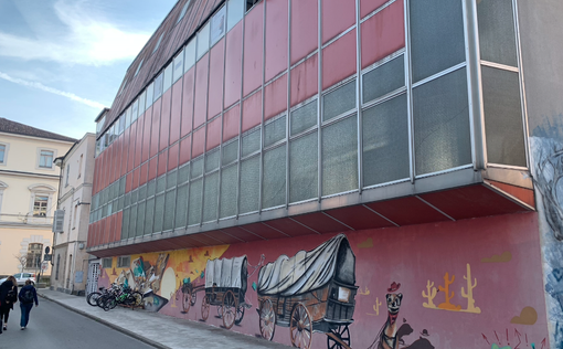 Savigliano: via Malines, restyling alla facciata della palestra