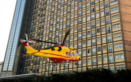 Estubato ma ancora in prognosi riservata il 14enne folgorato dai cavi dell'alta tensione alla stazione di Alba Estubato ma ancora in prognosi riservata il 14enne folgorato dai cavi dell'alta tensione alla stazione di Alba