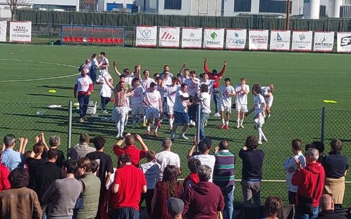 Calcio - Il "Gallo" canta tre volte e la Monregale è promossa in Eccellenza! I biancorossi piegano in rimonta la Saviglianese per 3-1