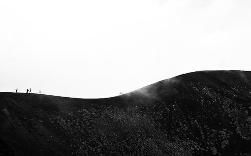 “Profilo etneo” di Chiara Borgaro “Profilo etneo” di Chiara Borgaro