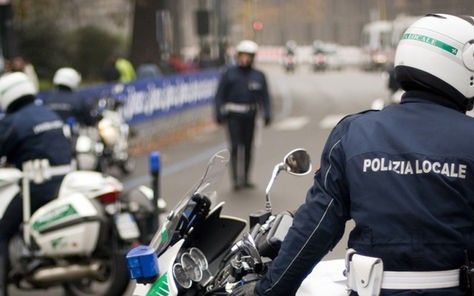 Cuneo, la Polizia Locale precisa la questione della buca in Corso Dante Cuneo, la Polizia Locale precisa la questione della buca in Corso Dante