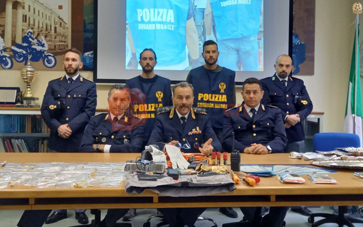 La presentazione dell'operazione questa mattina in Questura La presentazione dell'operazione questa mattina in Questura