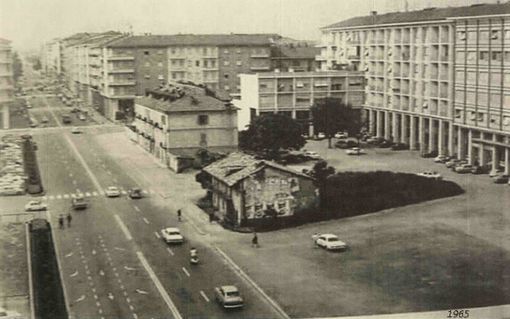 #controcorrente: piazza Europa, a Cuneo, va rifatta riprendendo il disegno urbanistico di piazza Galimberti con la rotatoria stradale tutto attorno #controcorrente: piazza Europa, a Cuneo, va rifatta riprendendo il disegno urbanistico di piazza Galimberti con la rotatoria stradale tutto attorno