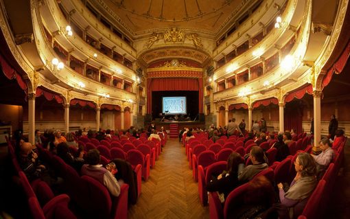 L'interno del teatro Toselli di Cuneo