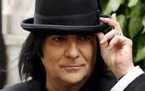 Serralunga d'Alba: è Renato Zero l'ospite a sorpresa della Fondazione Mirafiore Serralunga d'Alba: è Renato Zero l'ospite a sorpresa della Fondazione Mirafiore