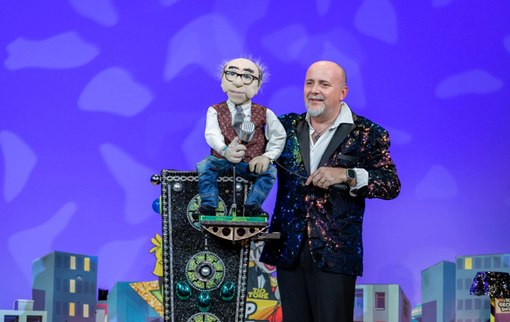 Esclusiva estate di eventi, musica, comicità e danze d’autore al Roof Garden del Casinò di Sanremo Esclusiva estate di eventi, musica, comicità e danze d’autore al Roof Garden del Casinò di Sanremo