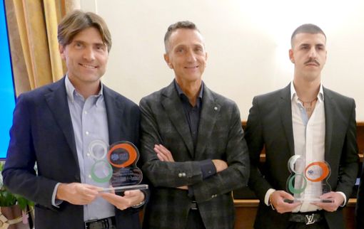 Confcommercio Cuneo premia un socio storico e un socio giovane per il suo 80° compleanno Confcommercio Cuneo premia un socio storico e un socio giovane per il suo 80° compleanno