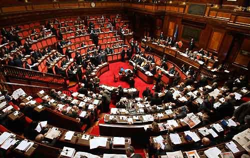 Al dibattito sulla politica manca il contributo... dei politici