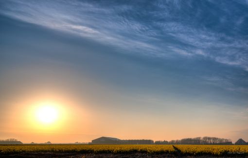 CHE TEMPO FARÀ / Settimana estiva con caldo e afa.  Possibili temporali nel fine settimana