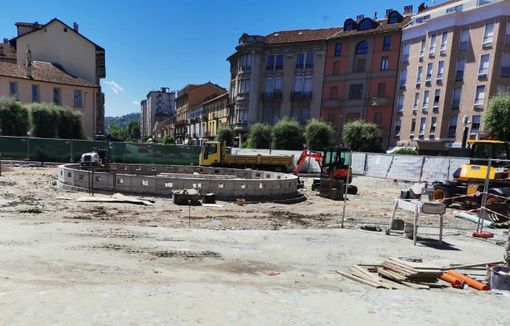 I lavori in piazza Ferrero stanno proseguendo secondo la tabella di marcia. Il basamento della statua sta prendendo forma I lavori in piazza Ferrero stanno proseguendo secondo la tabella di marcia. Il basamento della statua sta prendendo forma