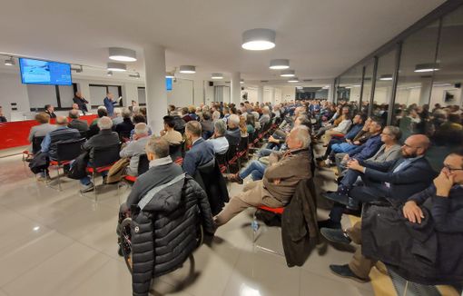 Il l pubblico alla precedente conferenza della Banca di Caraglio sul tema dell’educazione finanziaria