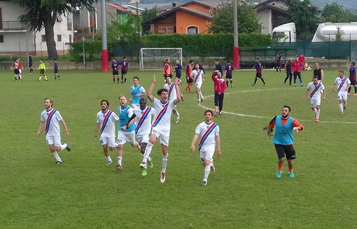 Prima Categoria, playoff - Boves MdG supera l'ostacolo Marene, Cicotero soddisfatto: "Prestazione eccezionale dei ragazzi..." (VIDEO) Prima Categoria, playoff - Boves MdG supera l'ostacolo Marene, Cicotero soddisfatto: "Prestazione eccezionale dei ragazzi..." (VIDEO)