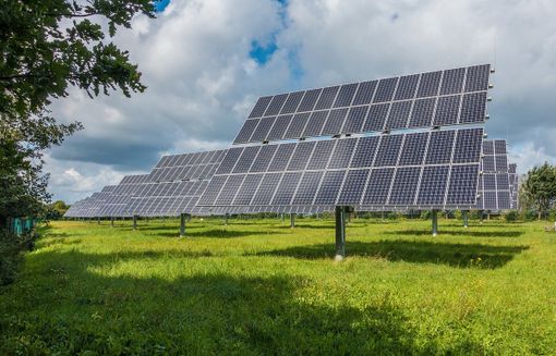 Parco fotovoltaico a Ceva, la minoranza: "Perché la Giunta approva un progetto che avrà un'estensione pari a circa 24 campi da calcio?"