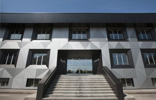 Un'ora e mezza di sciopero per gli interinali della Arpa di Bra Un'ora e mezza di sciopero per gli interinali della Arpa di Bra