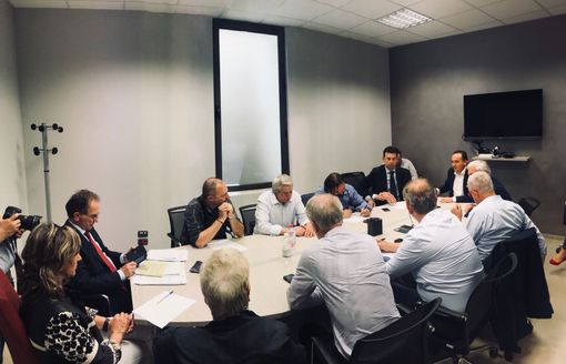 Ad Alba si è insediato il comitato di sindaci per monitorare l'autostrada Asti-Cuneo Ad Alba si è insediato il comitato di sindaci per monitorare l'autostrada Asti-Cuneo