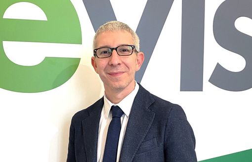 Franco Pancino, 48 anni, dopo la laurea presso l’Università degli Studi di Milano, ha iniziato inizia il suo percorso professionale nel 20023 all'interno del Gruppo Agos Ducato Franco Pancino, 48 anni, dopo la laurea presso l’Università degli Studi di Milano, ha iniziato inizia il suo percorso professionale nel 20023 all'interno del Gruppo Agos Ducato