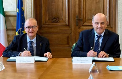 Da sinistra, il ministro Valditara e il presidente Micieli