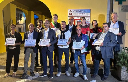 Installati due defibrillatori a Villanova Solaro