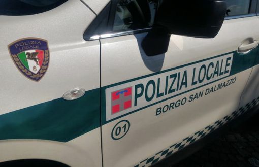 Degrado e rifiuti pericolosi: sgomberati due edifici occupati in via Einaudi a Borgo San Dalmazzo Degrado e rifiuti pericolosi: sgomberati due edifici occupati in via Einaudi a Borgo San Dalmazzo