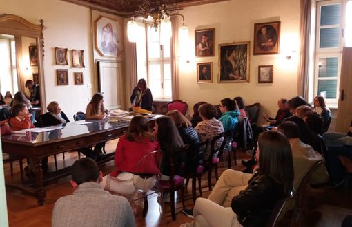 L'apertura delle buste nella Sala Giunta del municipio sommarivese