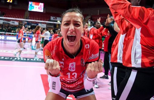Volley femminile: su Sky Sport una puntata speciale dedicata alla capitana di Cuneo Noemi Signorile Volley femminile: su Sky Sport una puntata speciale dedicata alla capitana di Cuneo Noemi Signorile