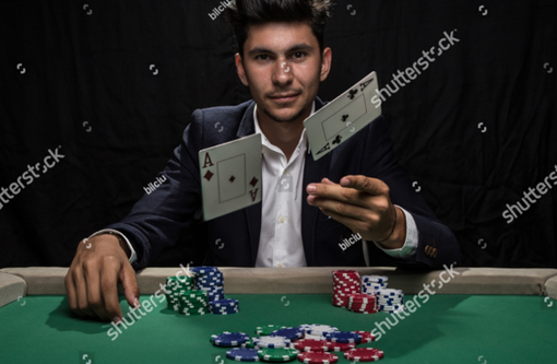 Segreti e strategie del poker: come potenziare le abilità decisionali