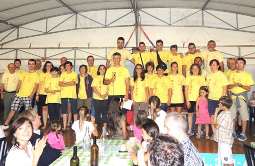 Il "Gruppo Festeggiamenti" della frazione Robella di Sanfront Il "Gruppo Festeggiamenti" della frazione Robella di Sanfront