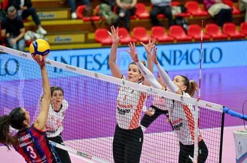 (foto - pagina fb cuneo granda volley) (foto - pagina fb cuneo granda volley)