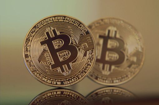 Bitcoin e le ultime previsioni: le chance di superare quota 100 mila  dollari